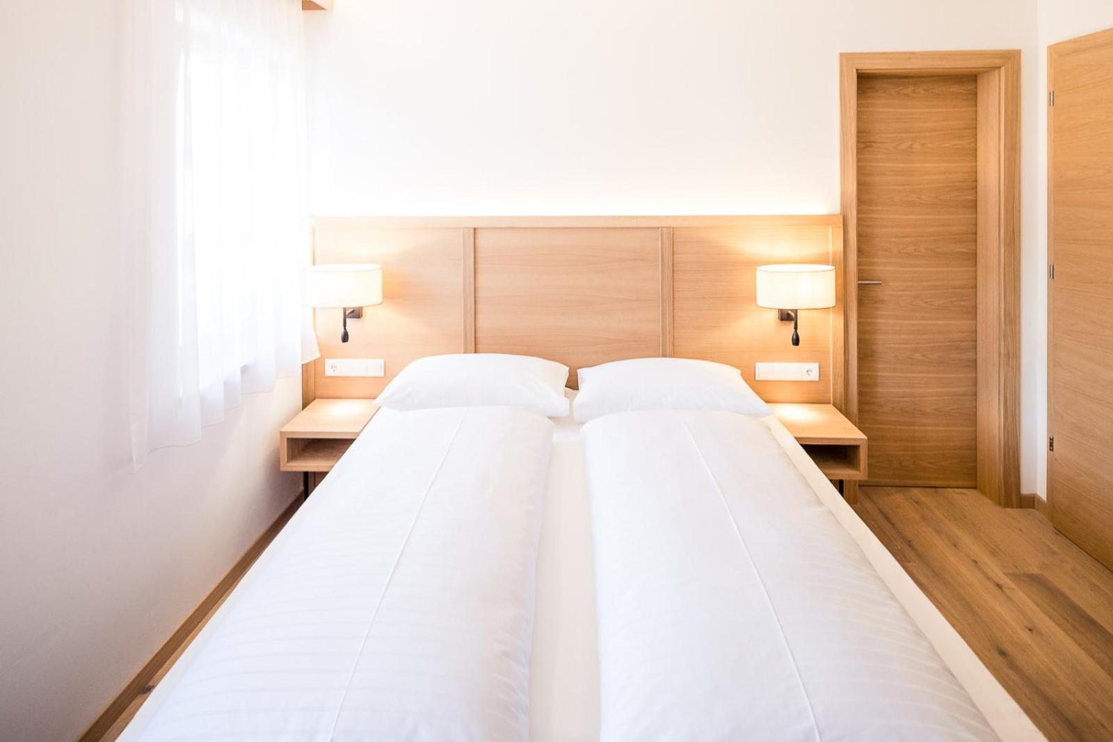 Basic Double Room,1589509463:JPEG